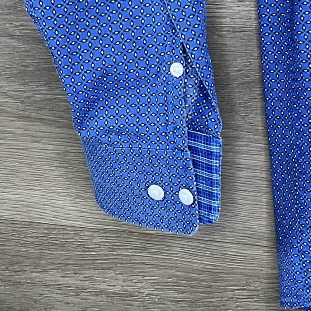 Ariat Button Down Blue Shirt Men's Medium Box Rose Pattern Long Sleeve Button Up - Picture 4 of 8